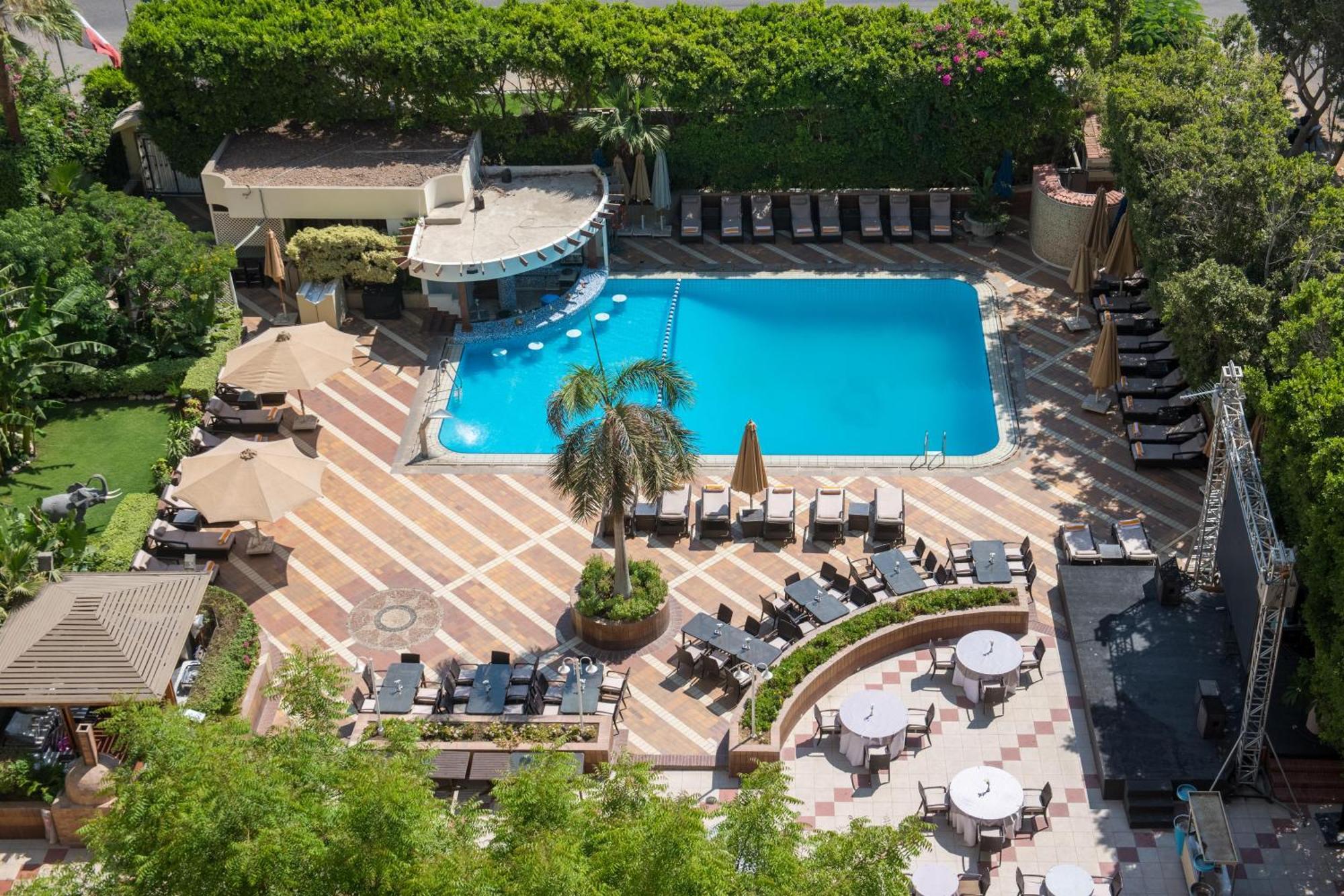 Sonesta Hotel Tower&Casino Il Cairo Esterno foto Pool
