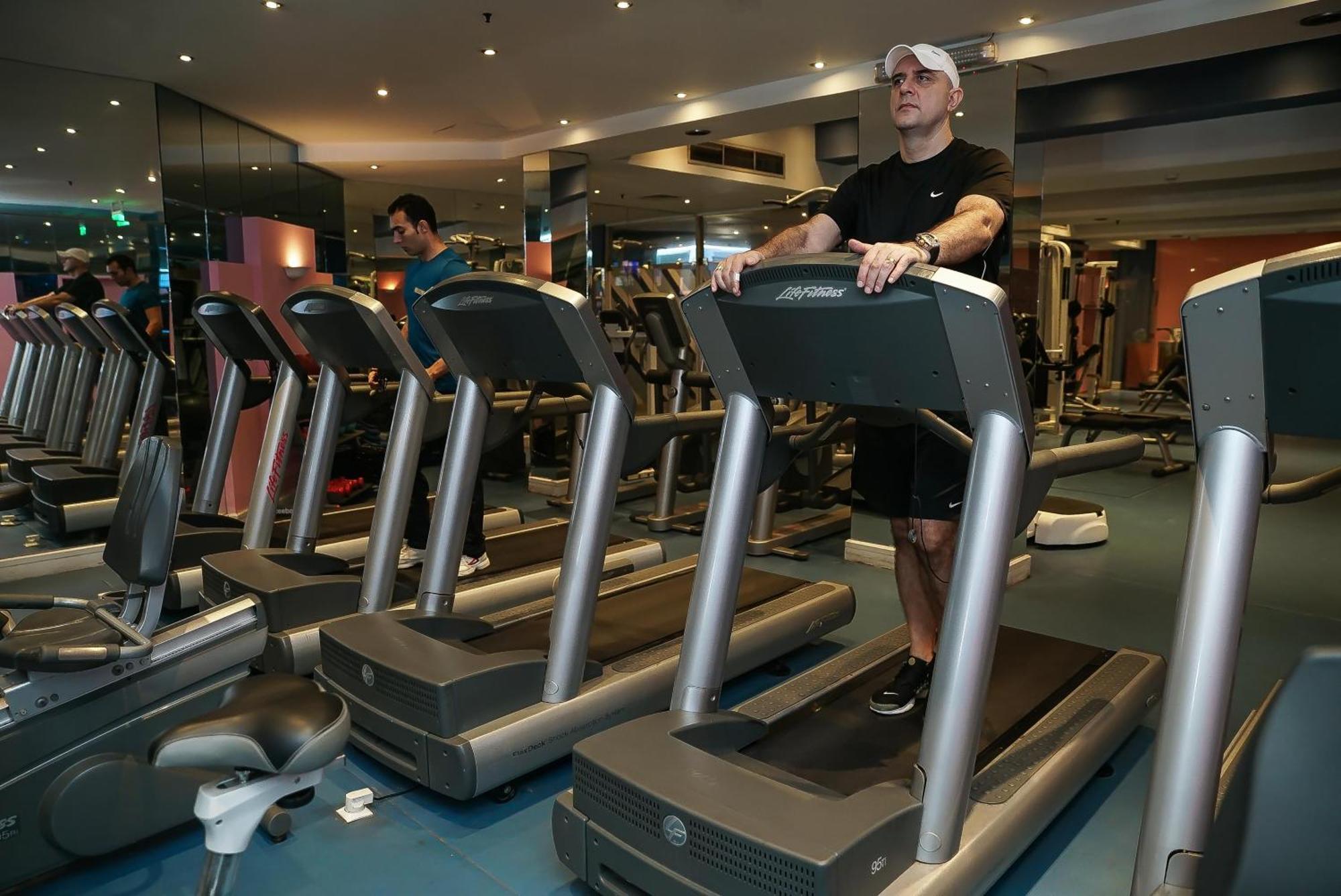 Sonesta Hotel Tower&Casino Il Cairo Esterno foto A treadmill